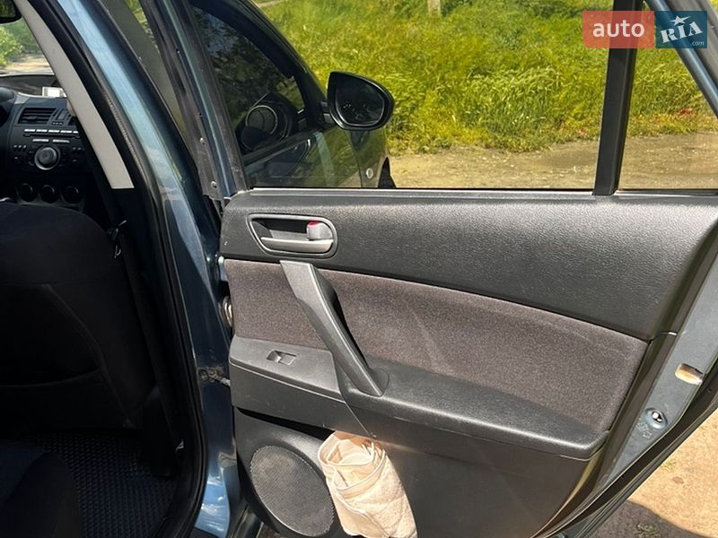 Хэтчбек Mazda 3 2009 в Веселинове фото 21 Хэтчбек Mazda 3 2009 в Веселинове