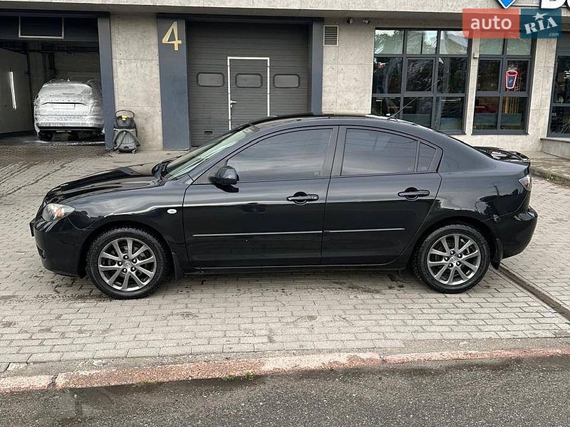 Седан Mazda 3 2008 в Києві