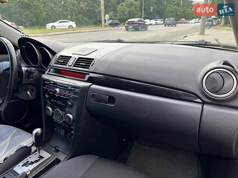 Седан Mazda 3 2008 в Києві