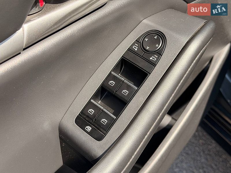 Седан Mazda 3 2019 в Кривому Розі