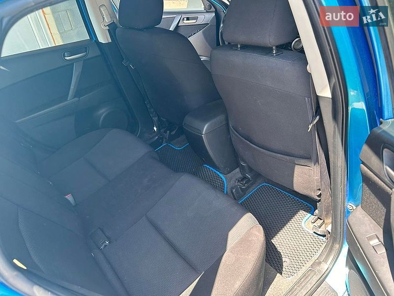 Хэтчбек Mazda 3 2010 в Катеринополе