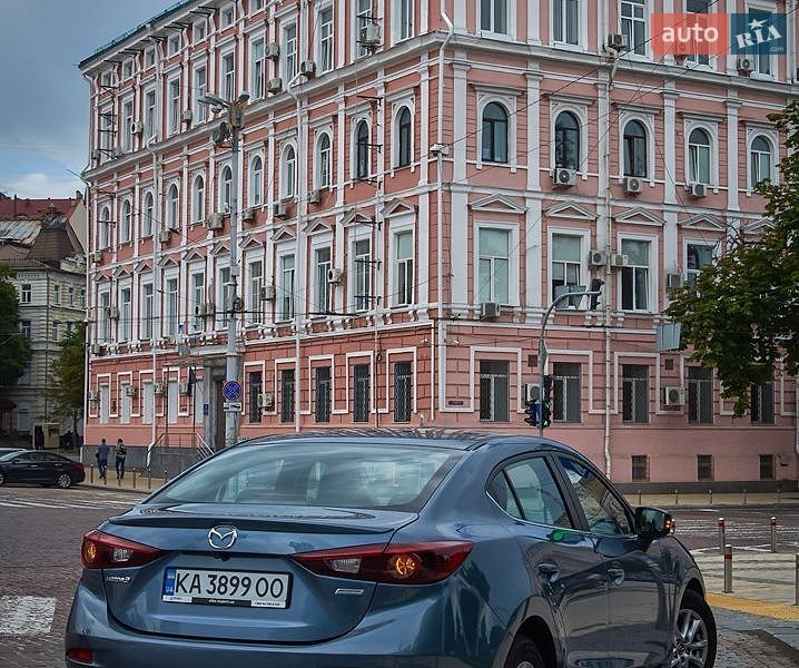 Седан Mazda 3 2015 в Києві фото 2 Седан Mazda 3 2015 в Києві