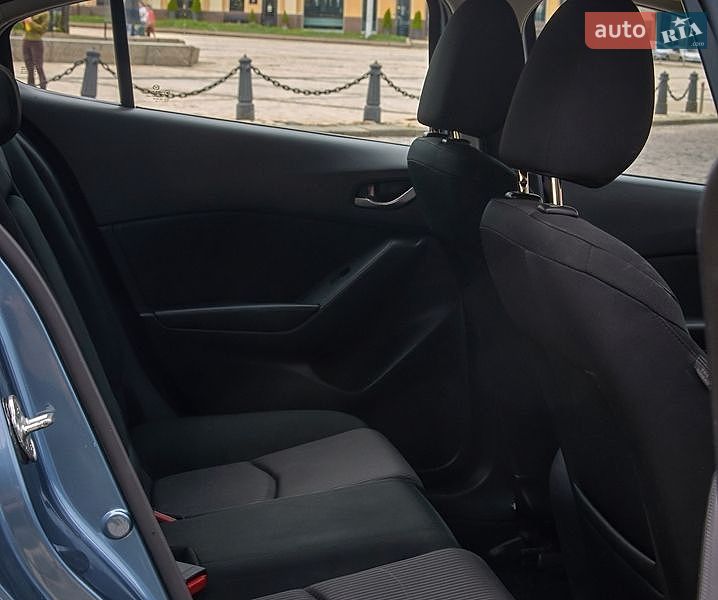 Седан Mazda 3 2015 в Києві фото 7 Седан Mazda 3 2015 в Києві