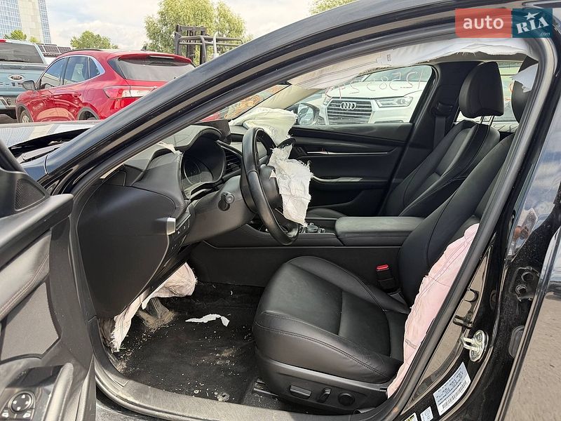 Седан Mazda 3 2024 в Києві