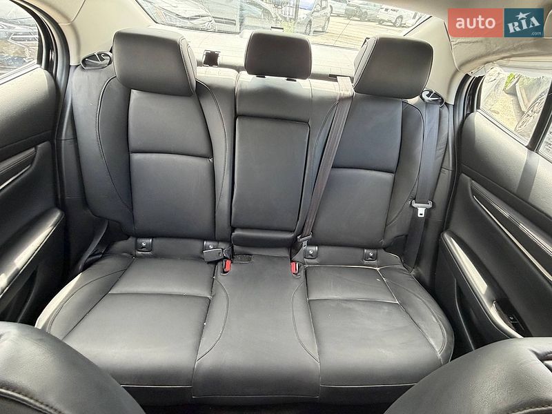 Седан Mazda 3 2024 в Києві