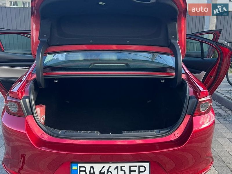 Седан Mazda 3 2019 в Львові