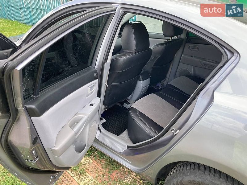 Седан Mazda 3 2006 в Білій Церкві