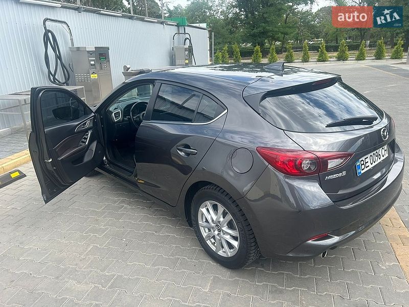 Хетчбек Mazda 3 2016 в Миколаєві