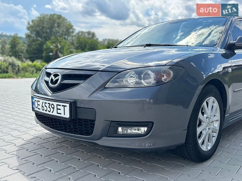 Седан Mazda 3 2008 в Чернівцях