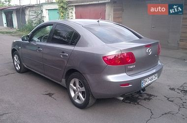 Седан Mazda 3 2004 в Черноморске