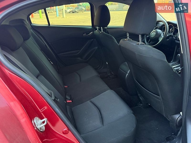 Хетчбек Mazda 3 2016 в Києві