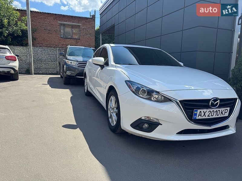 Mazda 3 2015