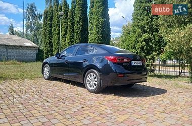 Седан Mazda 3 2016 в Черкасах