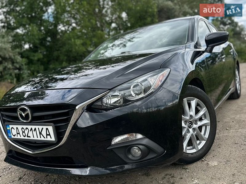 Седан Mazda 3 2016 в Смеле