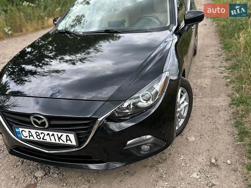 Седан Mazda 3 2016 в Смеле