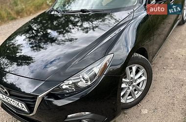 Седан Mazda 3 2016 в Смеле