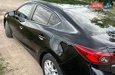Седан Mazda 3 2016 в Смеле