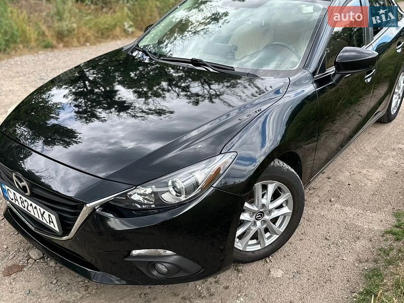 Седан Mazda 3 2016 в Смеле