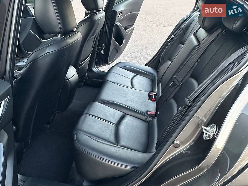 Хэтчбек Mazda 3 2017 в Броварах
