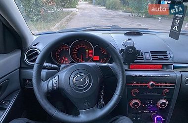 Седан Mazda 3 2005 в Кропивницькому