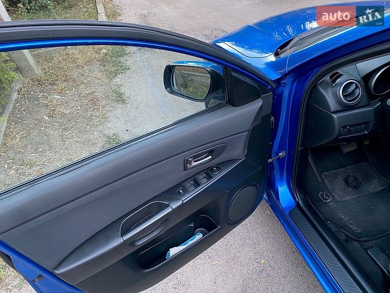 Седан Mazda 3 2005 в Кропивницком