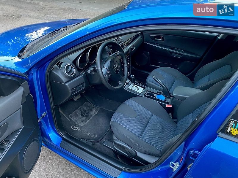 Седан Mazda 3 2005 в Кропивницькому