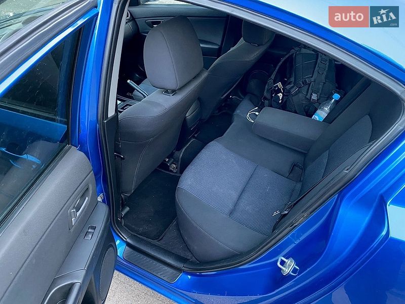 Седан Mazda 3 2005 в Кропивницком