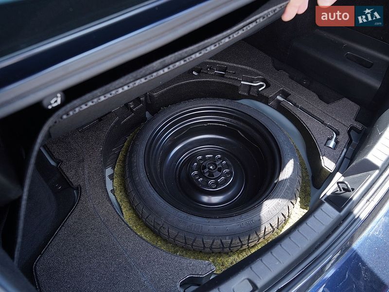 Седан Mazda 3 2025 в Ровно фото 14 Седан Mazda 3 2025 в Ровно
