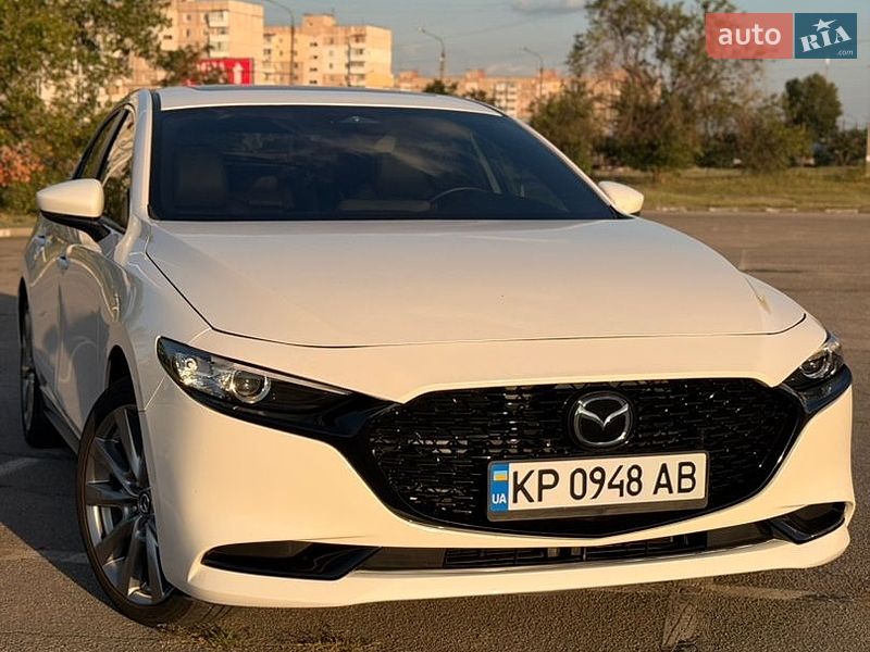 Седан Mazda 3 2024 в Днепре фото Седан Mazda 3 2024 в Днепре