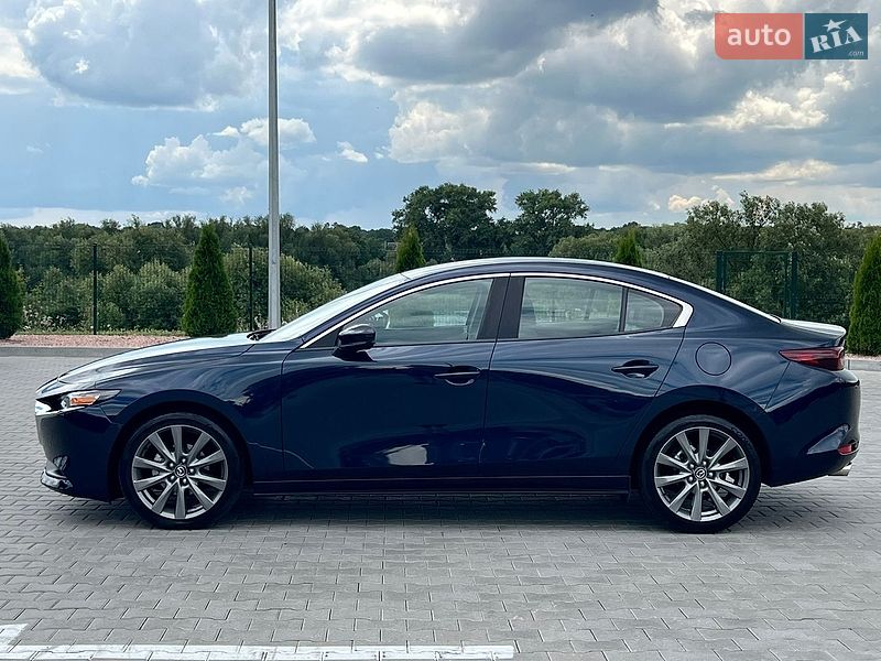 Седан Mazda 3 2023 в Виннице