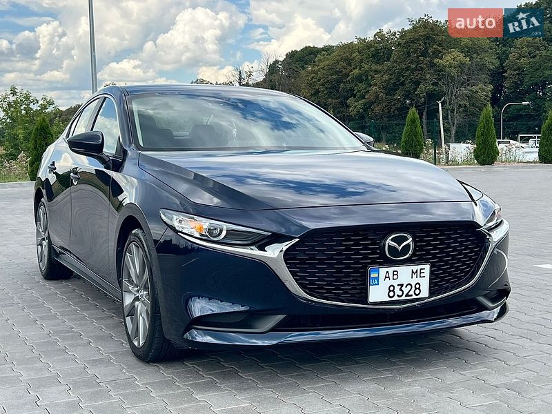 Седан Mazda 3 2023 в Виннице