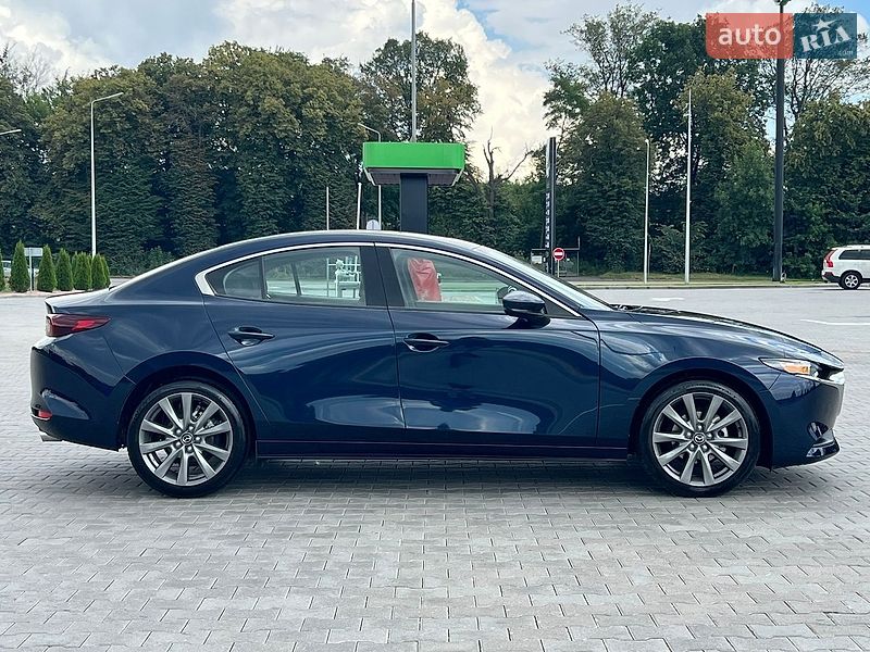 Седан Mazda 3 2023 в Виннице