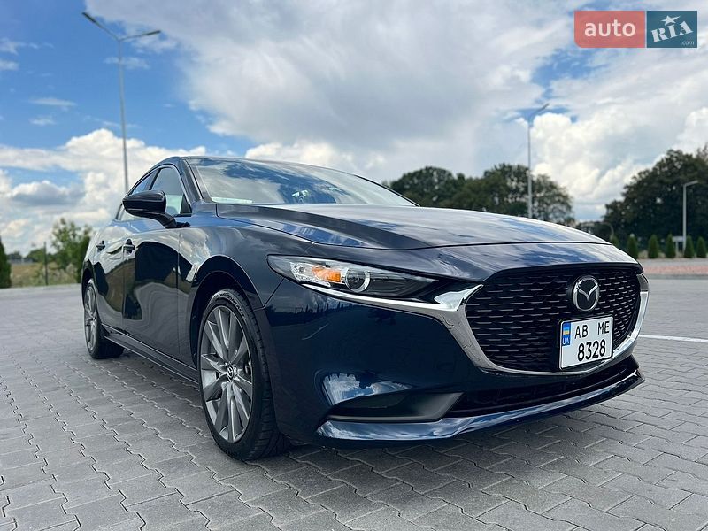 Седан Mazda 3 2023 в Виннице