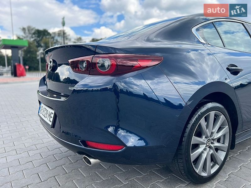 Седан Mazda 3 2023 в Виннице