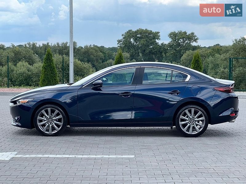 Седан Mazda 3 2023 в Виннице
