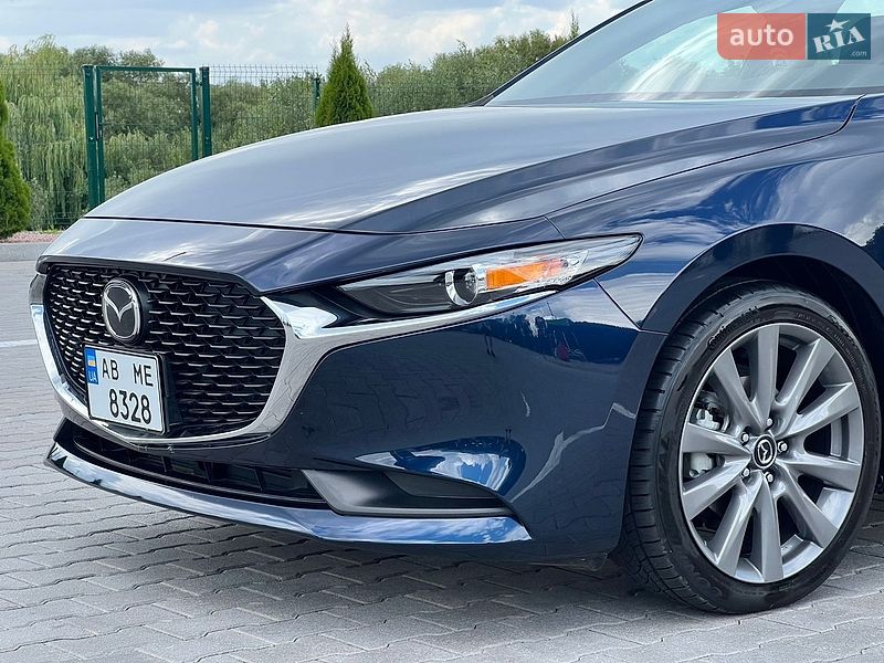 Седан Mazda 3 2023 в Виннице