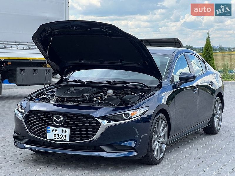 Седан Mazda 3 2023 в Виннице