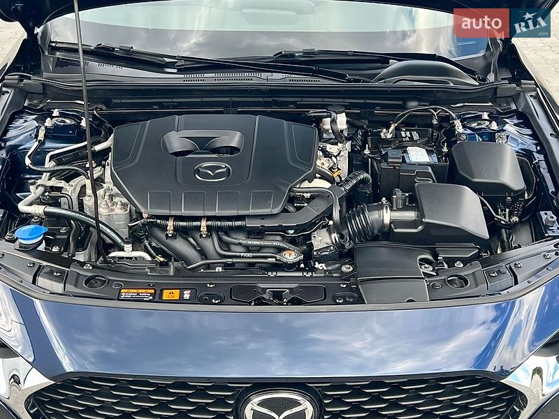 Седан Mazda 3 2023 в Виннице