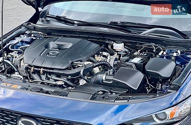 Седан Mazda 3 2023 в Виннице