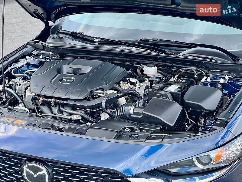 Седан Mazda 3 2023 в Виннице