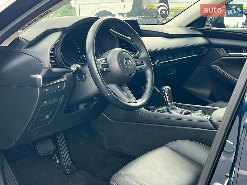 Седан Mazda 3 2023 в Виннице