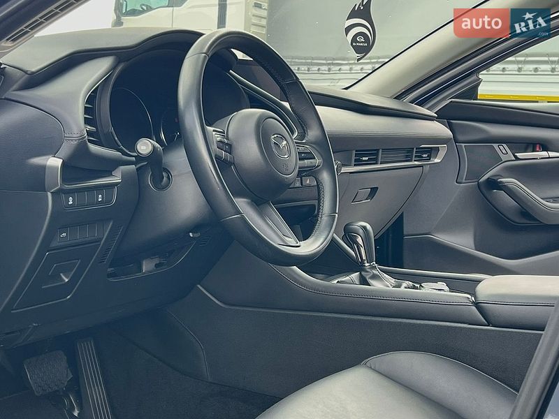 Седан Mazda 3 2023 в Виннице
