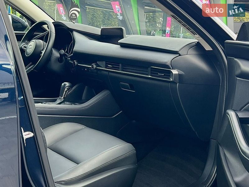 Седан Mazda 3 2023 в Виннице