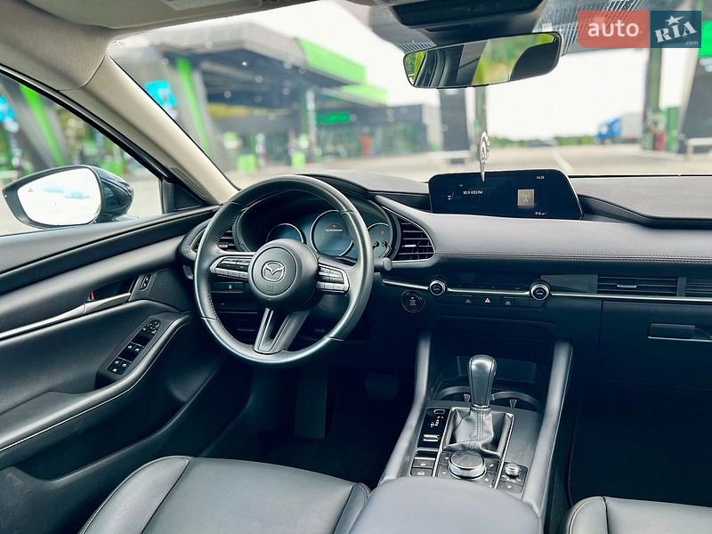 Седан Mazda 3 2023 в Виннице