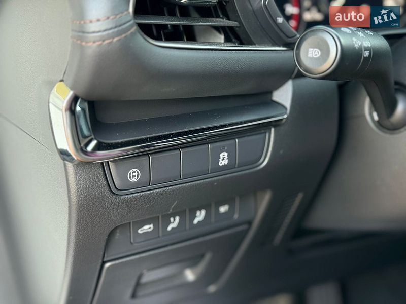 Седан Mazda 3 2020 в Киеве