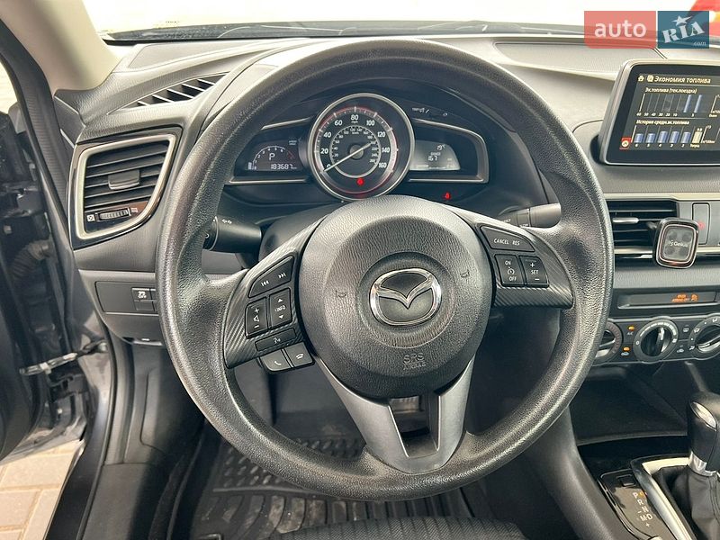 Седан Mazda 3 2014 в Николаеве