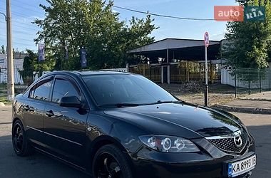 Седан Mazda 3 2006 в Киеве