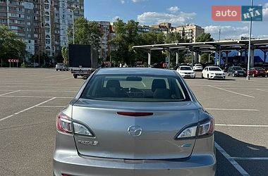 Седан Mazda 3 2012 в Киеве