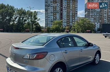 Седан Mazda 3 2012 в Киеве