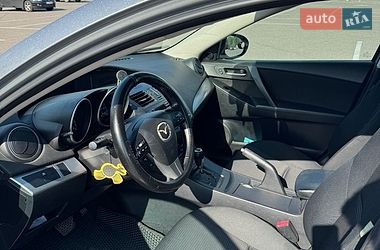 Седан Mazda 3 2012 в Киеве